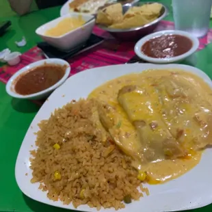Tamale plate- Queso dip