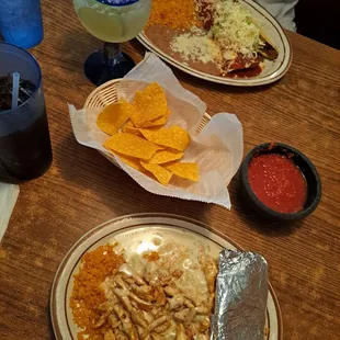 Pollo Feliz and Taco/Burrito combo.