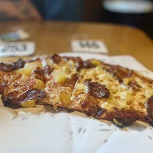 Pineapple and bacon pizza