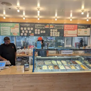 The front counter, very clean!
