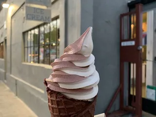 Curbside Creamery
