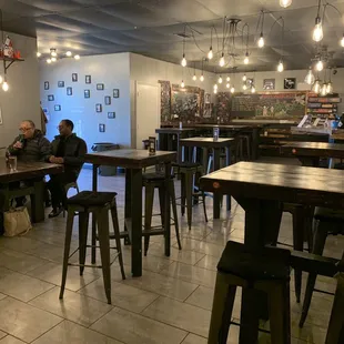 ramen and noodles, interior