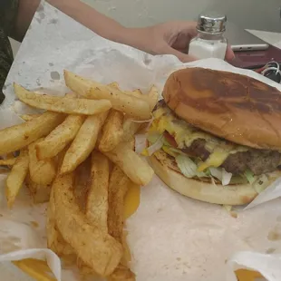 Homemade cheeseburger combo