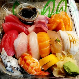 Sushi Sashimi Deluxe