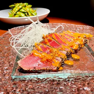 Pepper Tuna Tataki and Spicy Garlic Edamame