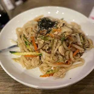 Pan Fried Noodle with Chicken and Vegetables
