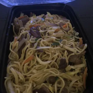 Pan Fried Noodle with Beef and Vegetable