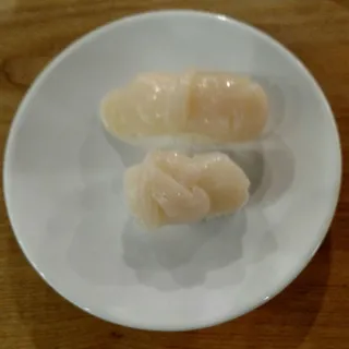 Hokkaido Scallop Nigiri (2pc)