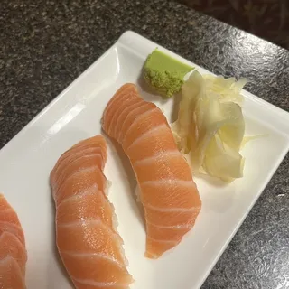 Sake Nigiri Sushi