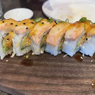 Baked salmon roll