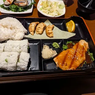 Teriyaki salmon bento