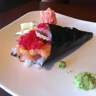Spicy Salmon Hand Roll