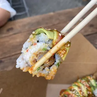 Look at that beautiful Scorpion Roll!