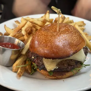 Mike &amp; Anne 's Burger