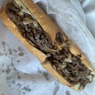 Mike and Emma&apos;s Sandwich Shop