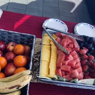 Breakfast, Fresh Fruit and Pastries.