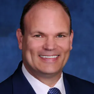 Mike Angelos, "2012 Five-Star Real Estate Agent, Fresno", as featured in Fresno Bee's "Central Valley Magazine."