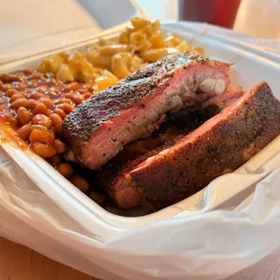 I&apos;m not playing with you, baby I think you should give it a go  Spare Ribs Combo w/ Mac &amp; Cheese and Baked Beans from #MikeHenrysBarbecueCo