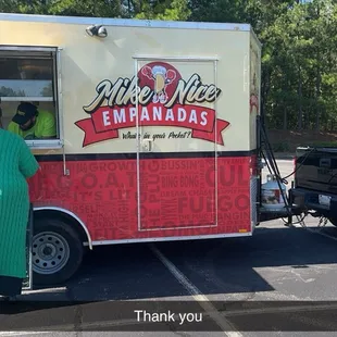 My company had this food truck at work today. Lucky us and the food was amazing!