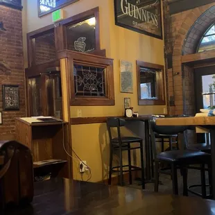 Dining area in front of the restaurant.