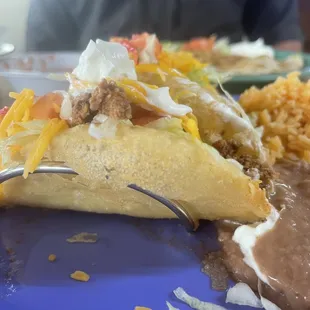 Puffy taco plate.