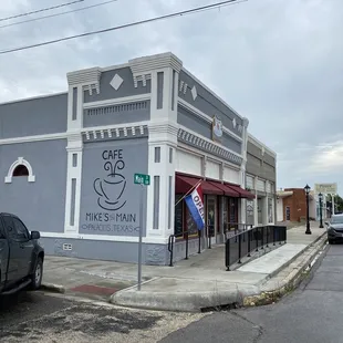 Corner of Main and 5th Street