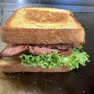BLT
