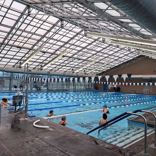 Lap pool with 8 lanes