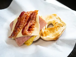 Master’s Donuts 909