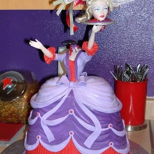 Marie Antoinette Birthday Cake by Mike&apos;s Amazing Cakes