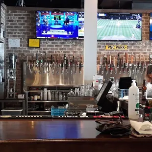 They offer so many beers on tap.