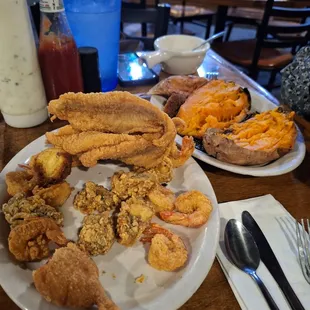Seafood Platter with Shrimp and corn soup. Very Good!!!