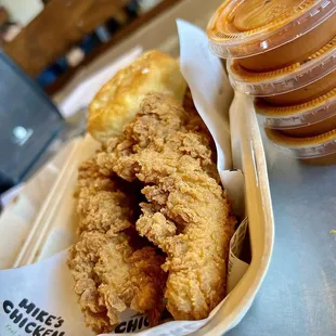 Best tendies (and Buffalo sauce) in Dallas