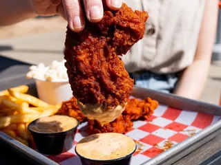 Smackbird Hot Chicken