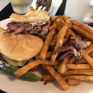 Pastrami Sandwich Lunch