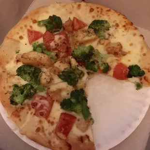 Chicken Altiero Pizza White Pizza