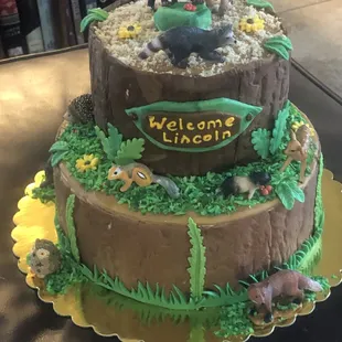 Woodland cake for new baby with chocolate and fondant embellishment