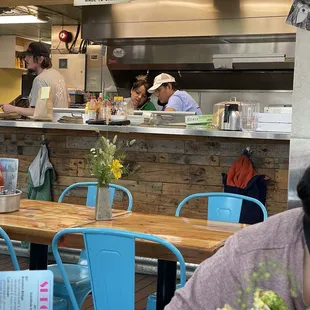 cook on the phone while cooking