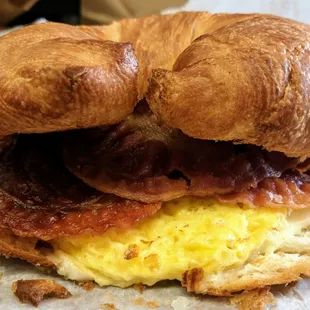 Bacon breakfast sandwich on croissant