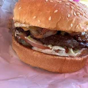 Mike 's Special Deluxe Burger