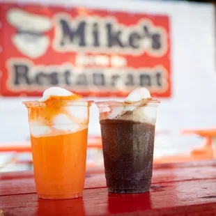 HAPPY HOUR  Every Mon-Thurs, 2:30- 4:30pm
 FREE fries or tots with any regularly priced burger
 16oz Floats only $1.50