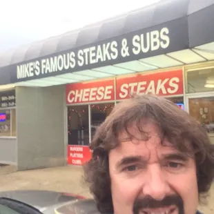 sign selfie - philadelphia cheesesteak adventure