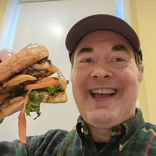 Eating Cheeseburger