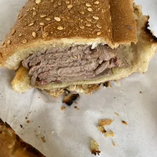 a roast beef sandwich