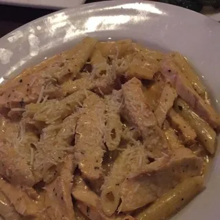 Hamilton's Spicy Chicken Penne Pasta