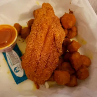 Catfish (I ate a piece) and seasoned fried okra (VERY good as well) 5stars!