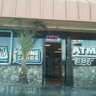 Mike's Liquor