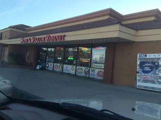 Wine & Liquor Cabinet