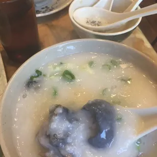 47. Black Chicken with Bone Congee