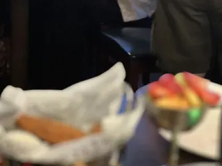 Waves Chill and Grill